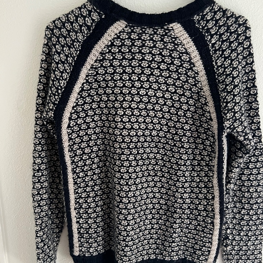 Max Studio Wool Sweater - Picture 3 of 3